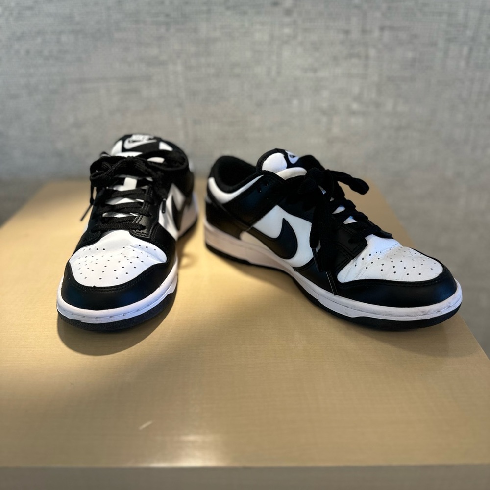 Nike Panda Dunks